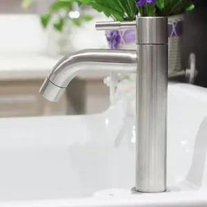 1pc Bathroom Water Faucet 304 Stainless Steel Brushed Nickel Modern Sink Single-Handle Faucet Modern Bathroom Faucet, adding elegance to your home decor