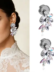 vanku 2pcs Sparkling Crystal Dangle Ear Plugs, 316 Stainless Steel, Hypoallergenic, Elegant Ear Gauges, Body Jewelry for Weddings & Parties