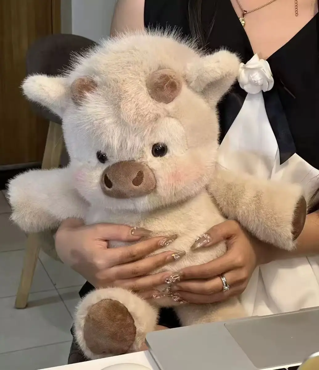 Highland Cow Plush Toy – Soft Sleep Companion, Cuddle Pillow, Cozy Stuffed Animal Gift for All Ages.