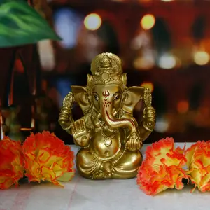 3"H Golden Color Ganpati Indian God Lord Ganesh Statue for Car Decor Small Hindu God Ganesha Idol Figurine for Car Dashboard Decor Hindu Gift Indian India Home Temple Mandir Pooja Item Diwali Gifts Room Altar Decor