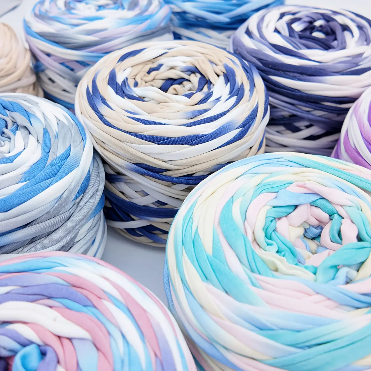 4724.41inch Premium Quality Multicolor Elastic T-Shirt Yarn, Polyester Fiber, Versatile Bulky Yarn for Knitting Bags, Shoes & DIY Crafts - Single Skein Pack