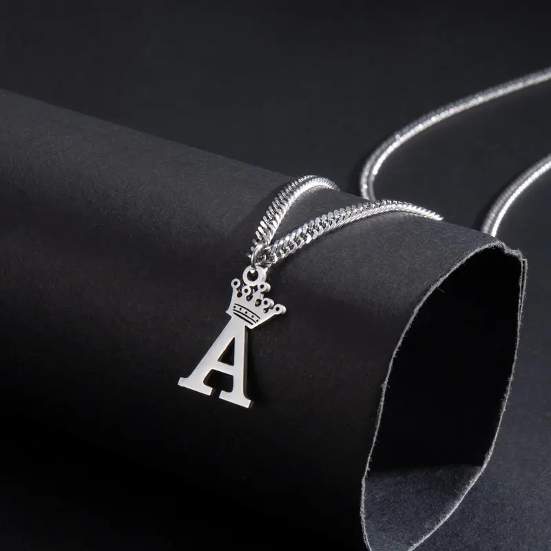 Simple Letter Detail Crown Decor Pendant Necklace Initial for Men & Women, Casual Matching Necklace Jewelry for Teens Gift, Classic Fashion Accessories for Daily Wear, Letters Necklace, Accessory Necklace, Alphabet Detail Pendant, Casual Style Necklaces