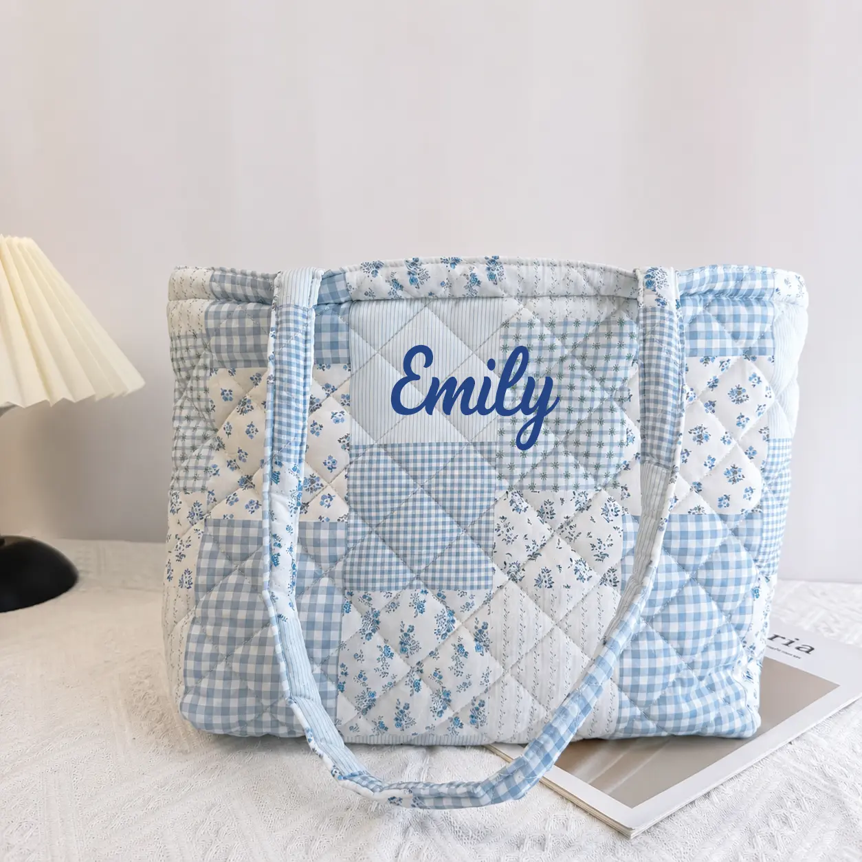 Custom Quilted Floral Tote Bag, Personalized Beach Bag, Bridesmaid Gift Bags, Monogram Bag, Bachelorette Party Bag, Bridesmaid Proposal Unique Gift for Her