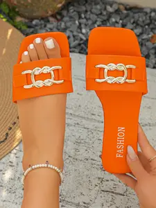 Women's Summer Flat Sandals, New Large Size Solid Color Square Toe Chain Decor, Comfortable Casual Footwear for Women