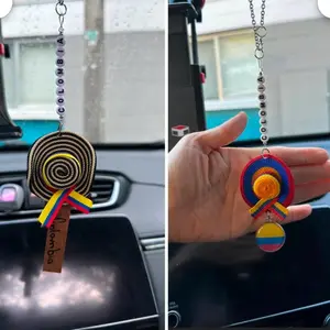 Sombrero tradicional colombiano para auto bandera - Sombrero tradicional Vueltiao / car charm Colombia / Colombia car rearview charm