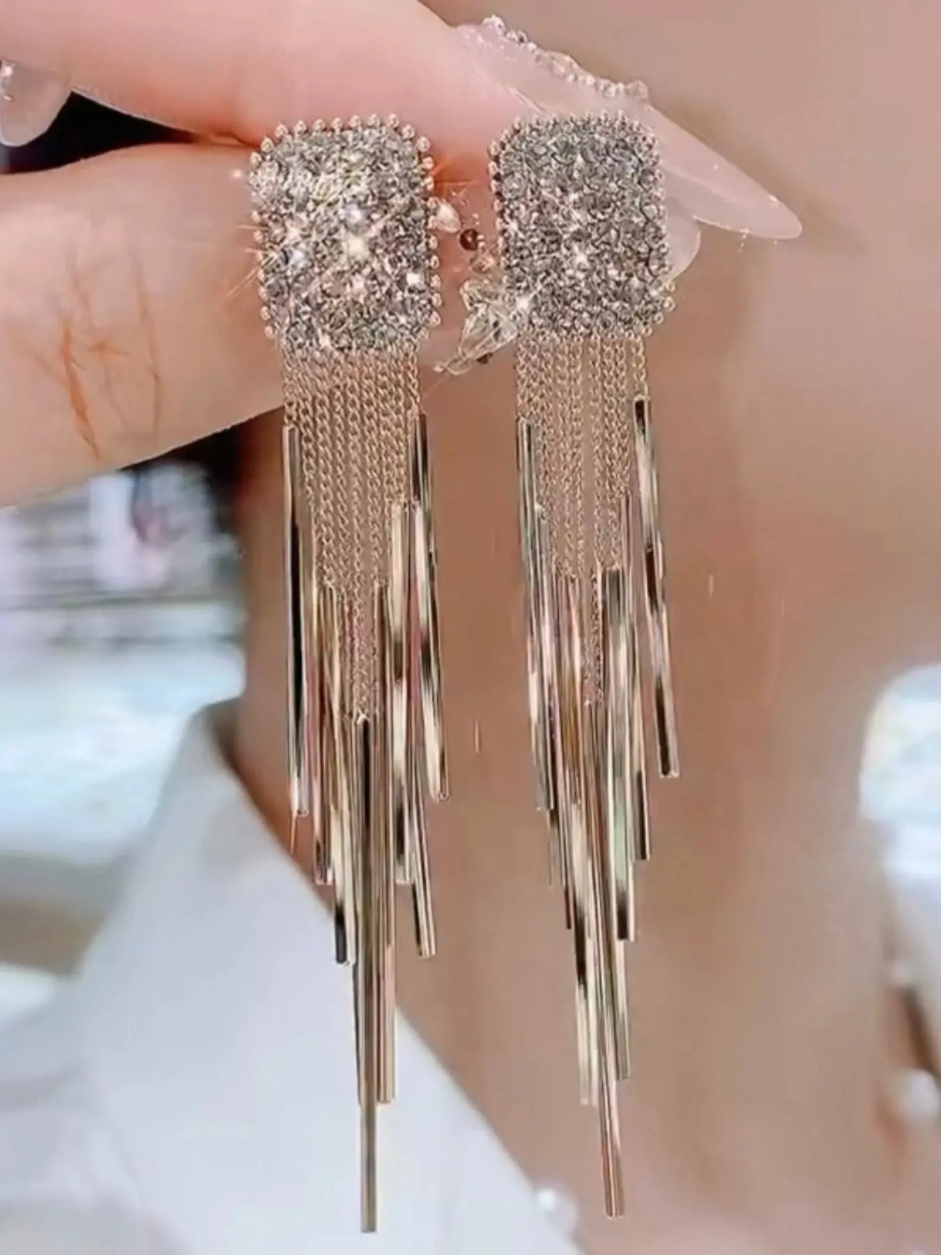 Elegant Retro Fringe Rhinestone Long Earrings, High Quality Earrings, Shining Earrings, Sparkling Ear Jewelry, S925 Silver Color Pin, High-End Slimming Ear Jewelry, New Arrival