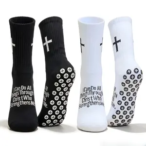 Grip Anti-Slip Christian Crew Socks "I Can Do All Things Through Christ" Bible Verse – Non-Slip Cushion Athletic Socks for Men & Women – Cotton Breathable for Football, Gym, Yoga & Daily Wear (Black/White, One Size)
