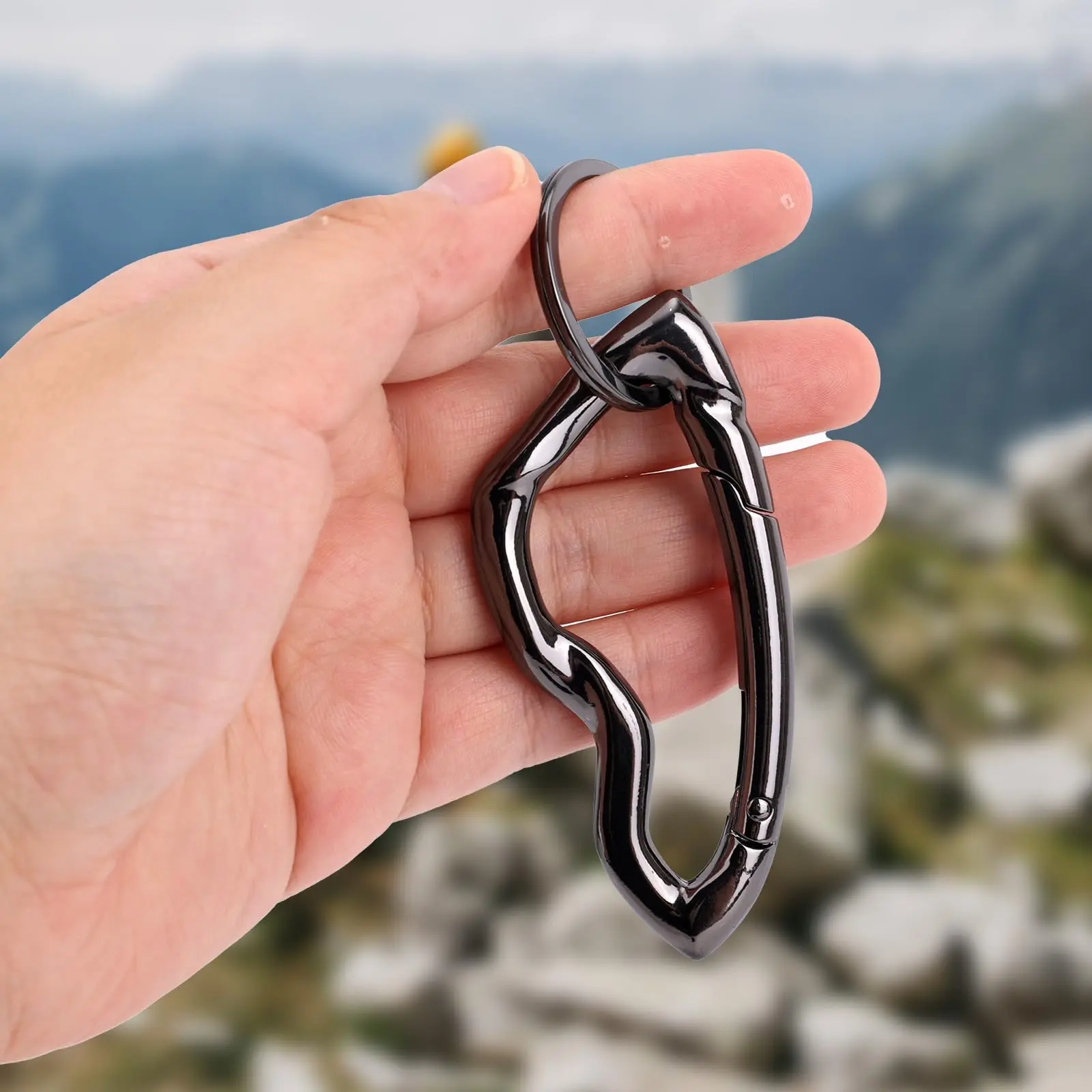 Small Cool Cute Carabiner Keychain Clip for Men, Y2K Key Ring, Modern Irregular Design, Suitable for Backpacks, Keys, Purses