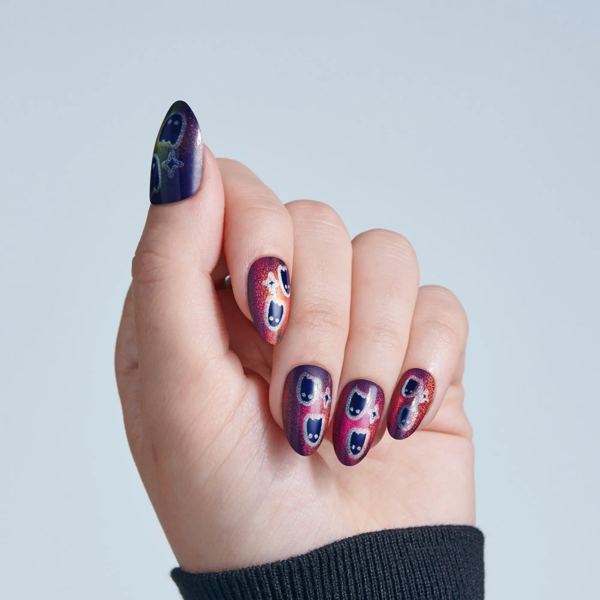 Kiss Haunt Halloween Press On Fake Glue Nails - Haunted Glow | Design, Red, Medium, Almond, Glow In The Dark