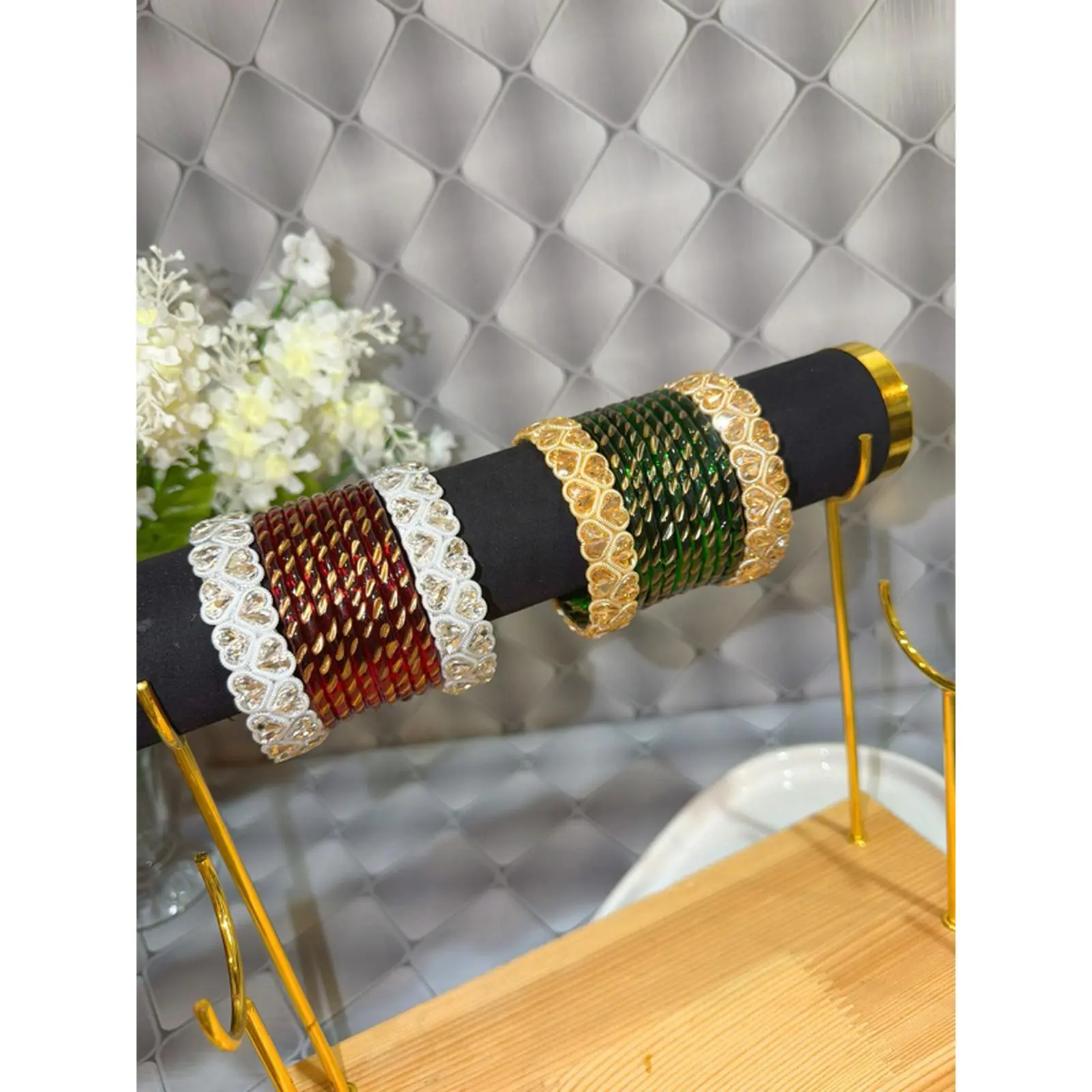 Elegant Bangles for Various Occasions - Perfect for Any Event and Style