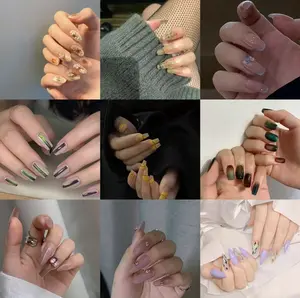 Una-Customized Nails Picked In Liveroom