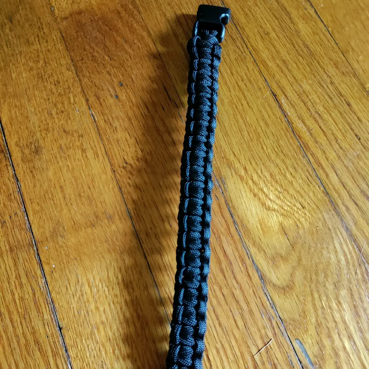 Paracord bracelet