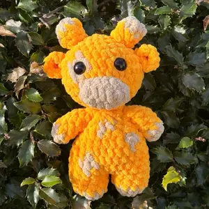 Crochet giraffe