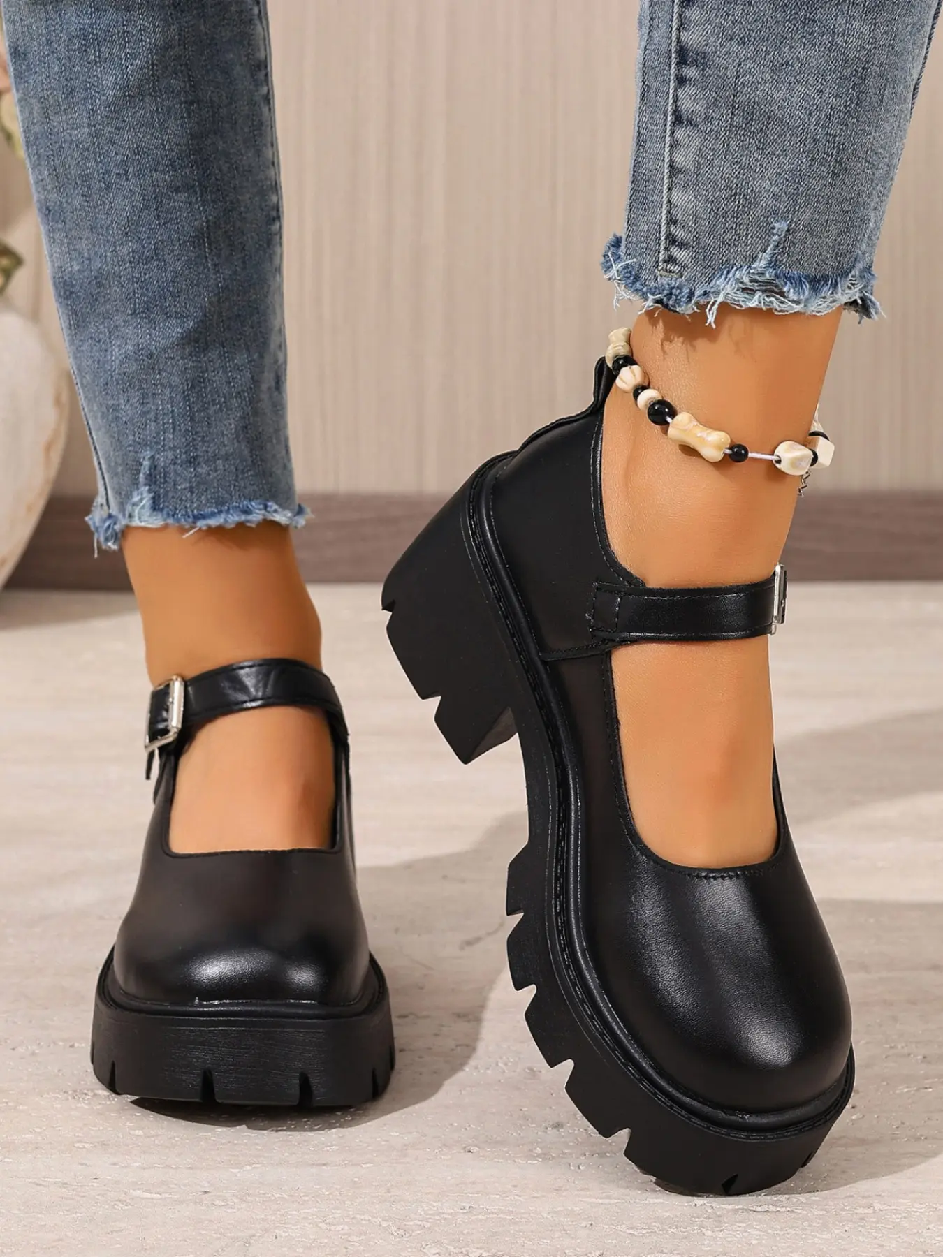 Vintage British Style Mary Jane Shoes for Women, Platform Mary Janes, Buckle Strap Thick Sole Platform, Casual Chain Print Loafers, Walking Shoes, Commuter Shoes, All-Season Footwear