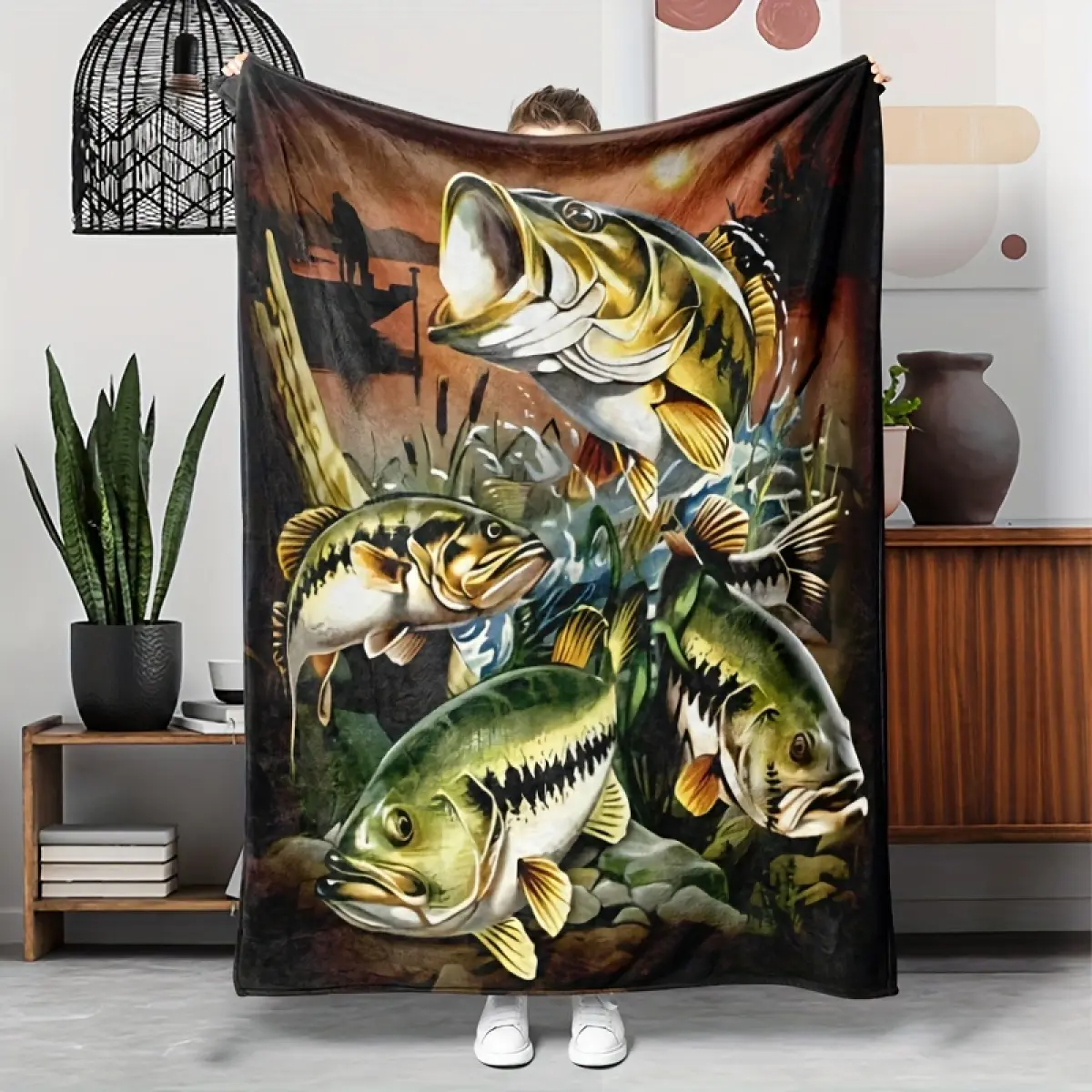 Retro Fish-Patterned Polyester Velvet Flannel Blanket - Soft, Comfortable, Breathable, Durable, Mixed Color, All Seasons, Machine Washable, Ideal for Fishing Enthusiasts, Naps