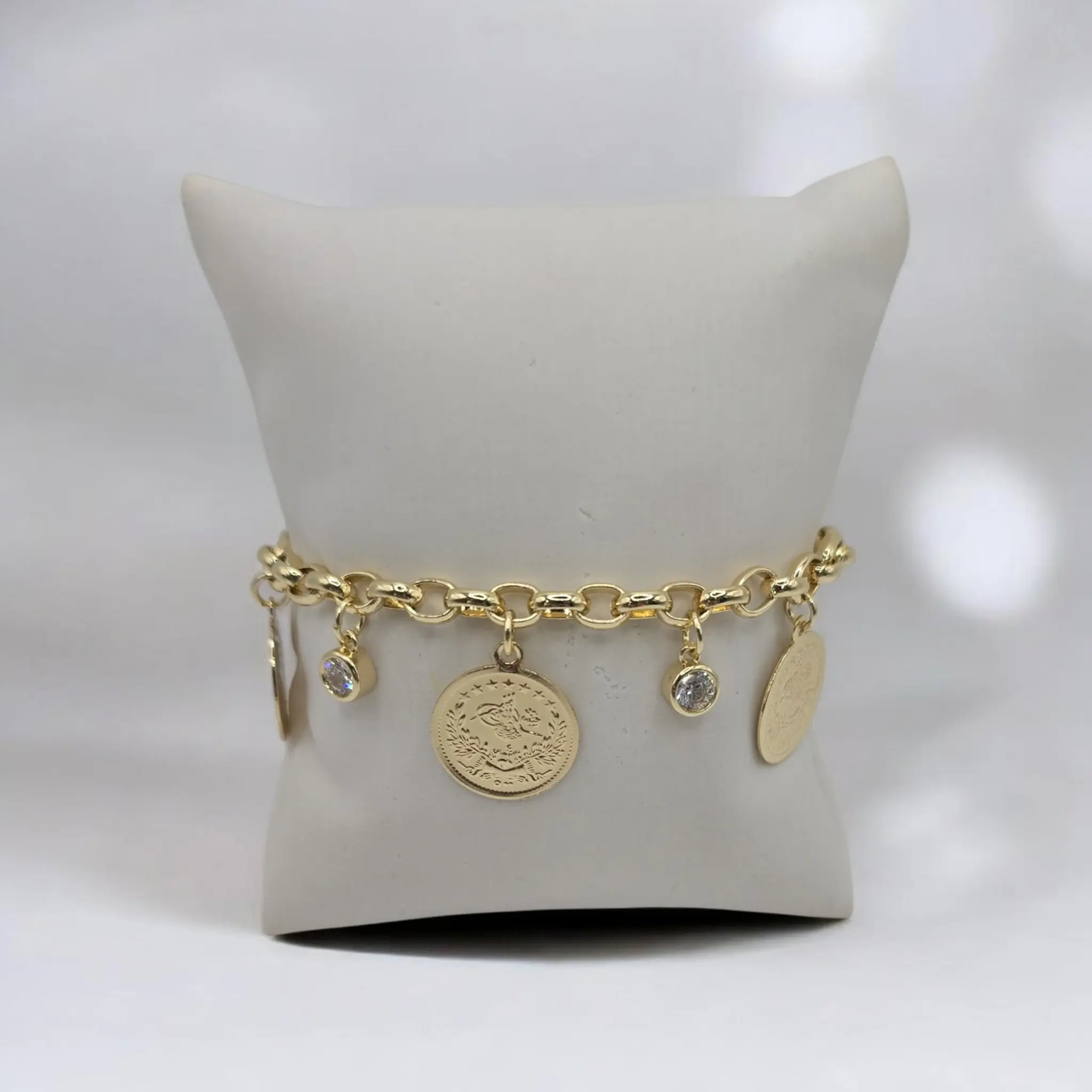 Rolo Link Bracelet With Coin And Zirconia Charm Style