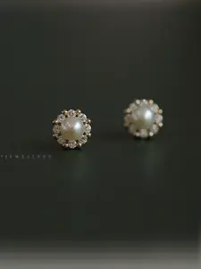 Elegant Faux Pearl Flower Earrings, Copper Gold Plated Zirconia Studs, Women's Fashion Jewelry, Versatile Commuter Accessory, Shining Earrings