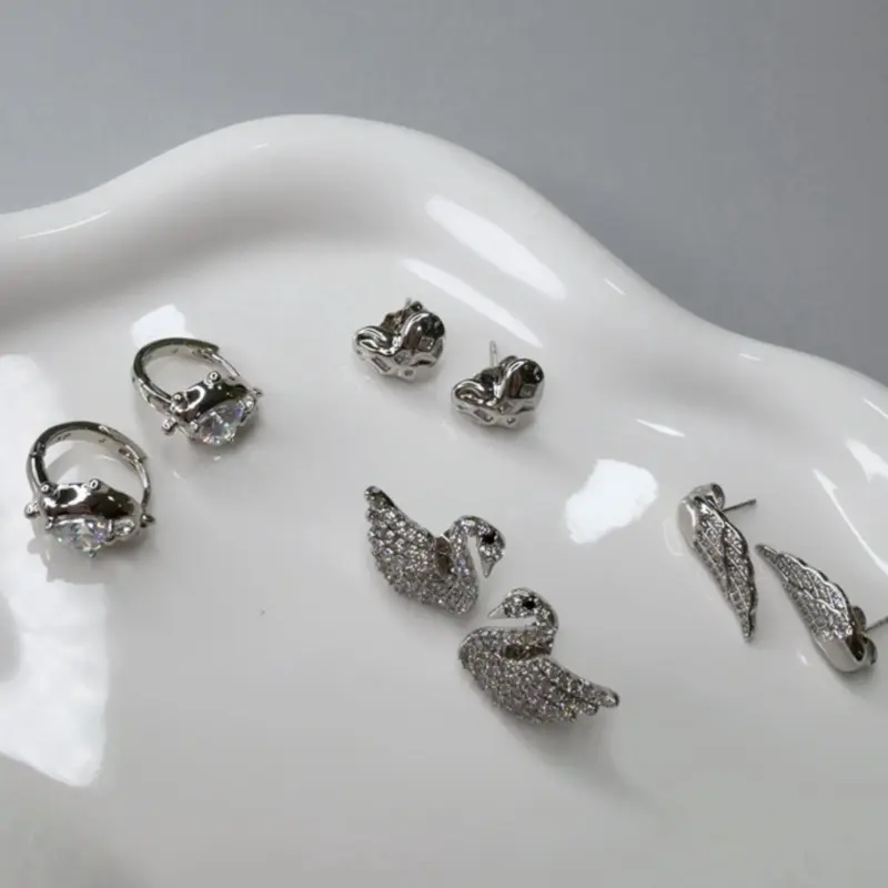 Assorted earrings