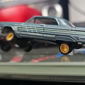 LOWRIDER BASE 64 Impala Hot Wheels- 5 Pack Adjustable Black Plastic Component for Model Cars Replacement Part