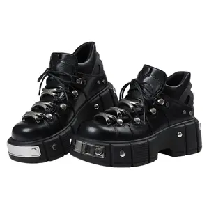Punk Style Thick Sole Women and Men Shoes Gothic Metal Platform 6cm Vintage Sneakers Low-top with Rivets and Lace-Up Design Unisex