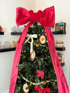 Red Mouse Bow Tree Topper