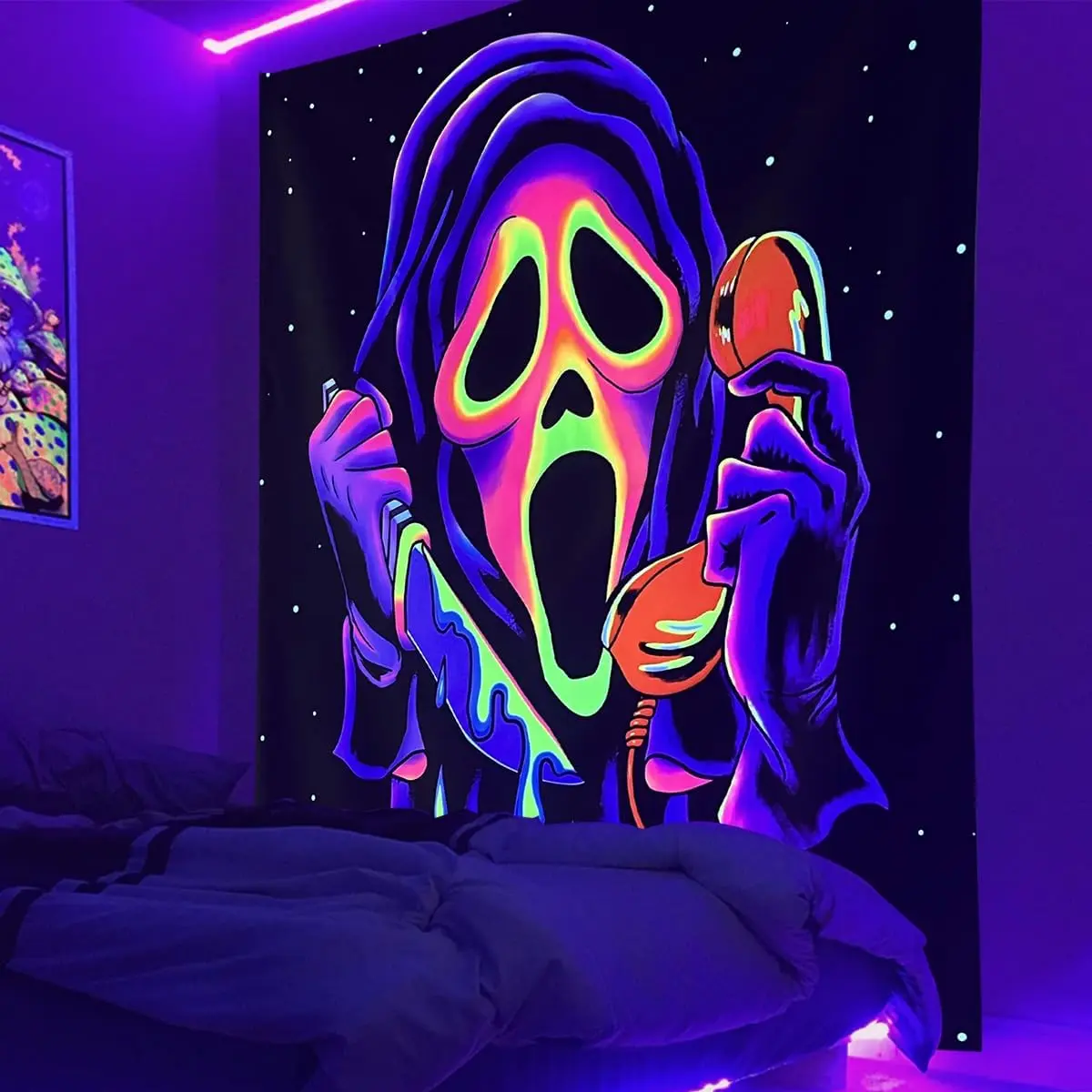 Horror Ghost Face Blacklight Tapestry, UV Reactive Tapestries Wall Hangg, Halloween Decoration Glow  The Dark Party Backdrop Tapestry for Bedroom, Livg Room