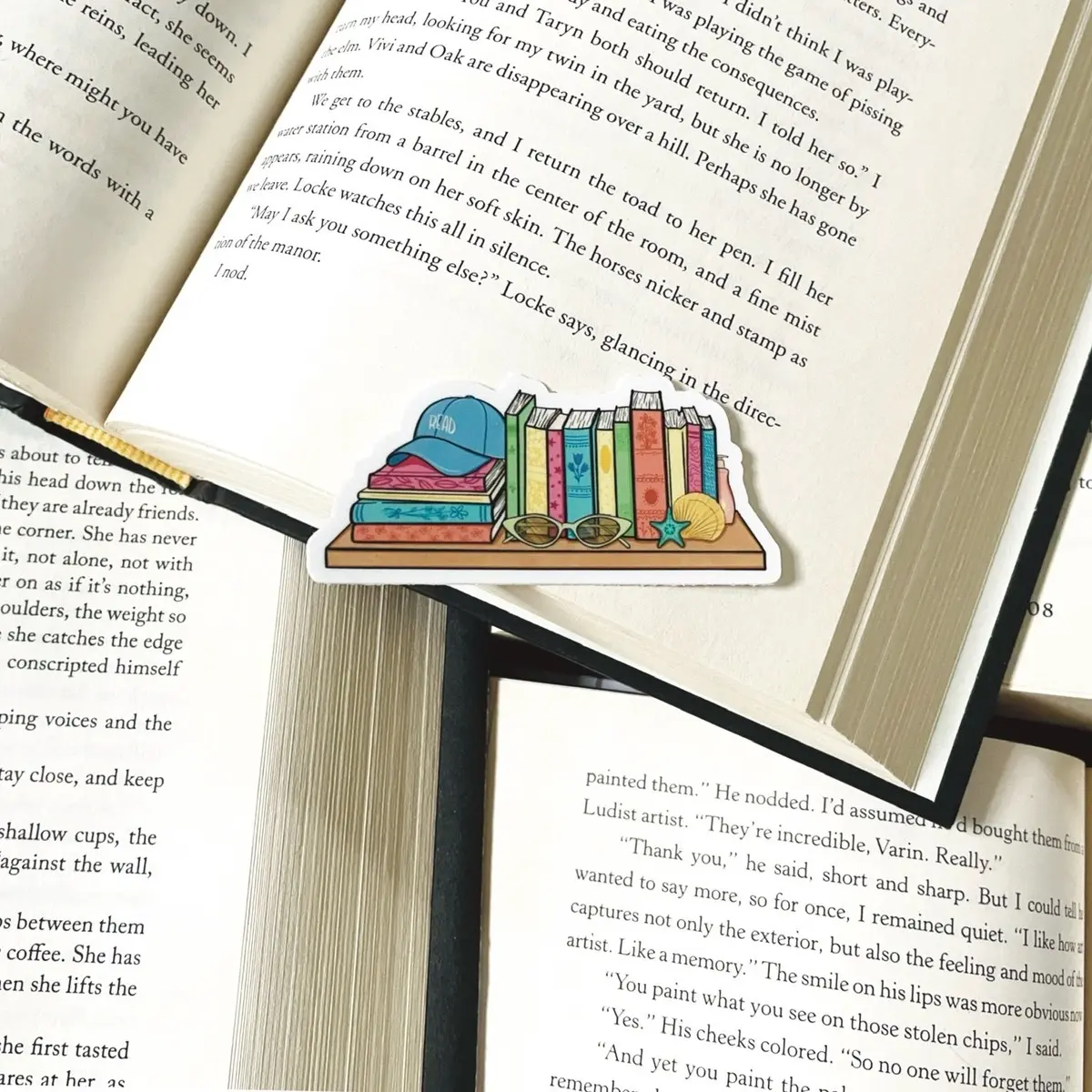 Summer bookshelf sticker, vinyl sticker of a fun bookshelf decorated for summer, kindle decoration, Decorative
