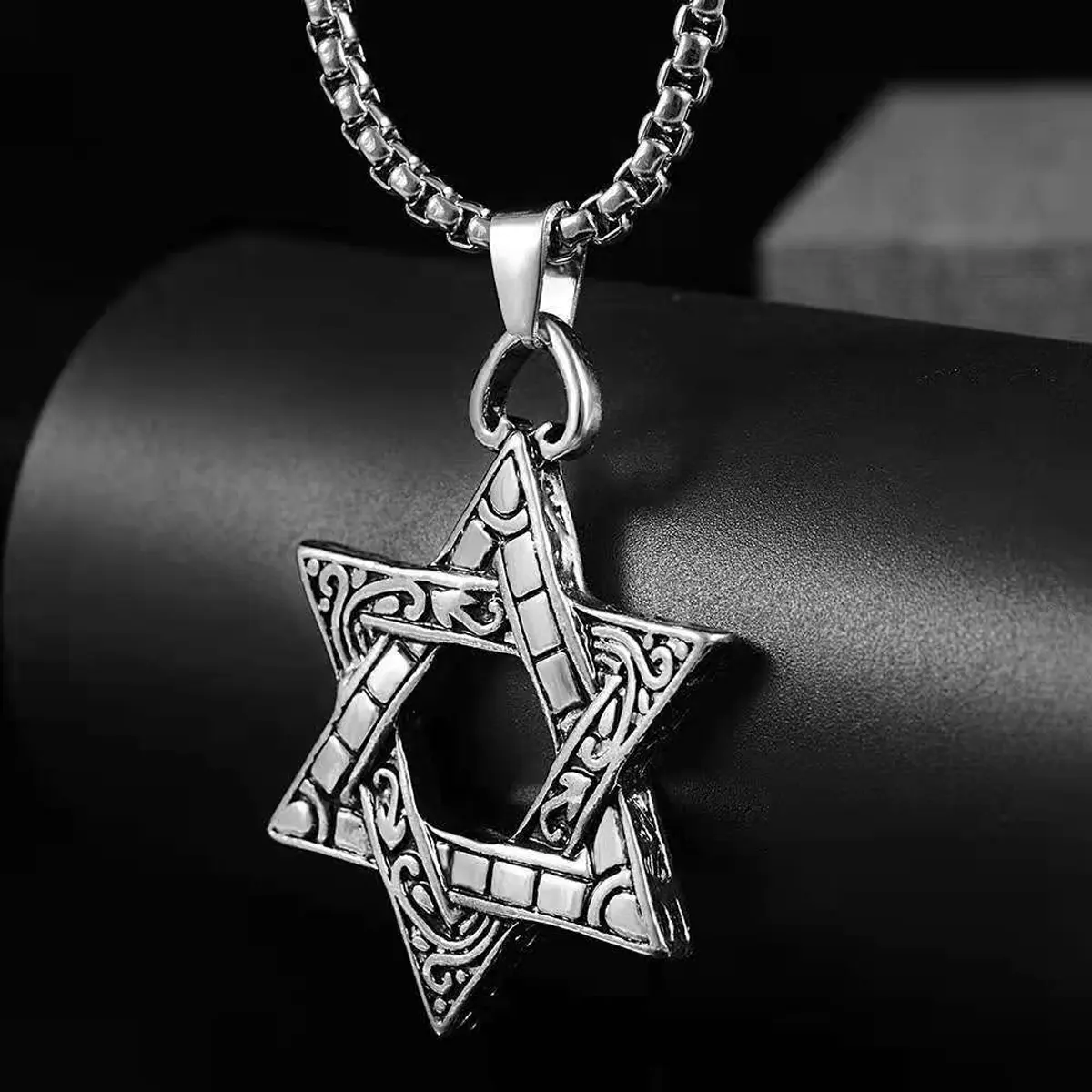 JOYCE DESIGN Retro Double-Sided Hexagonal Star Stainless Steel Pendant Necklace, Unisex Titanium Steel Star Artificial Gemstone Necklaces & Pendants, Hip-Hop Style Personality Accessories