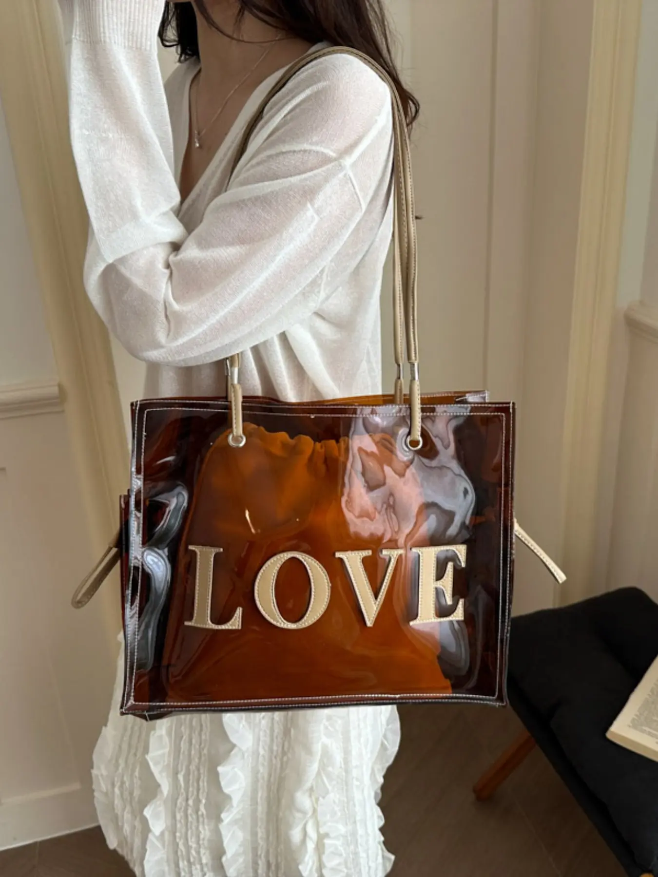 Love Clear Tote Bag with Inner Pouch, Waterproof Transparent Shoulder Bag, Large Capacity PVC Handbag for Work Beach Festival, Versatile Use, Everyday Tote, Shopping Tote, Stylish Tote Bags, Letter Printed Bag, Fashionable Tote Bag
