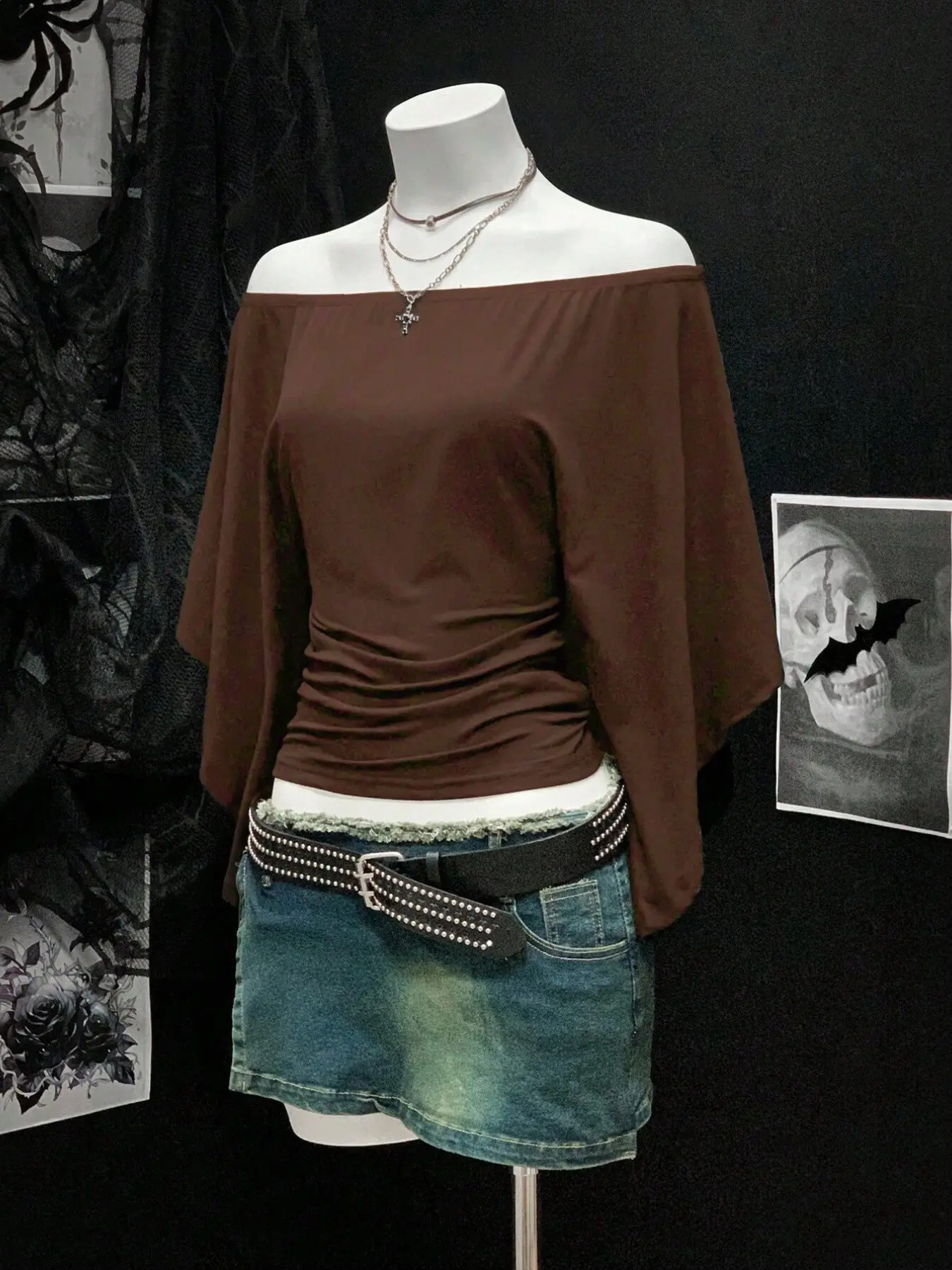 Elegant Aesthetic Off-Shoulder Multifunctional Pleated Flare Sleeve Women's Casual T-Shirt Top, Stylish and Comfortable, Perfect for Daily Wear, Fashion
