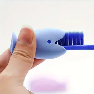 Fish Shaped Silicone Toothbrush Holder, 1 Count Cute Toothbrush Stand Base, Portable Toothbrush Protective Cover, Toothbrush Storage, Travel Toothbrush Head Cover Protector【only Holder】
