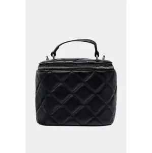 IN PARIS QUILTED PURSE