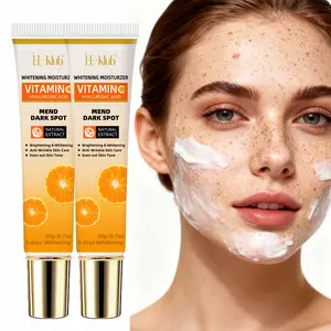 Vitamin C Moisturizing Cream, Contains Vitamin C and Niacinamide, Targets Hyperpigmentation and Dark Spots, Suitable for Sensitive Skin, Facial Moisturizer