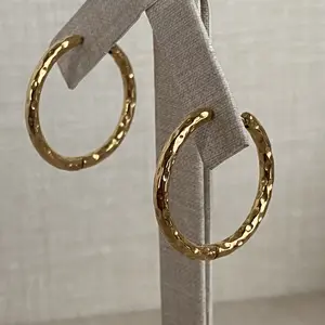Embossing Hoop(20/30mm) Earrings