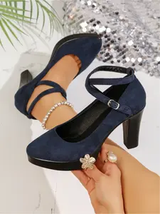 Plus-size women's new pointed-toe chunky heel cross-strap shoes are fashionable, simple, comfortable, and versatile for daily commuting and parties Footwear