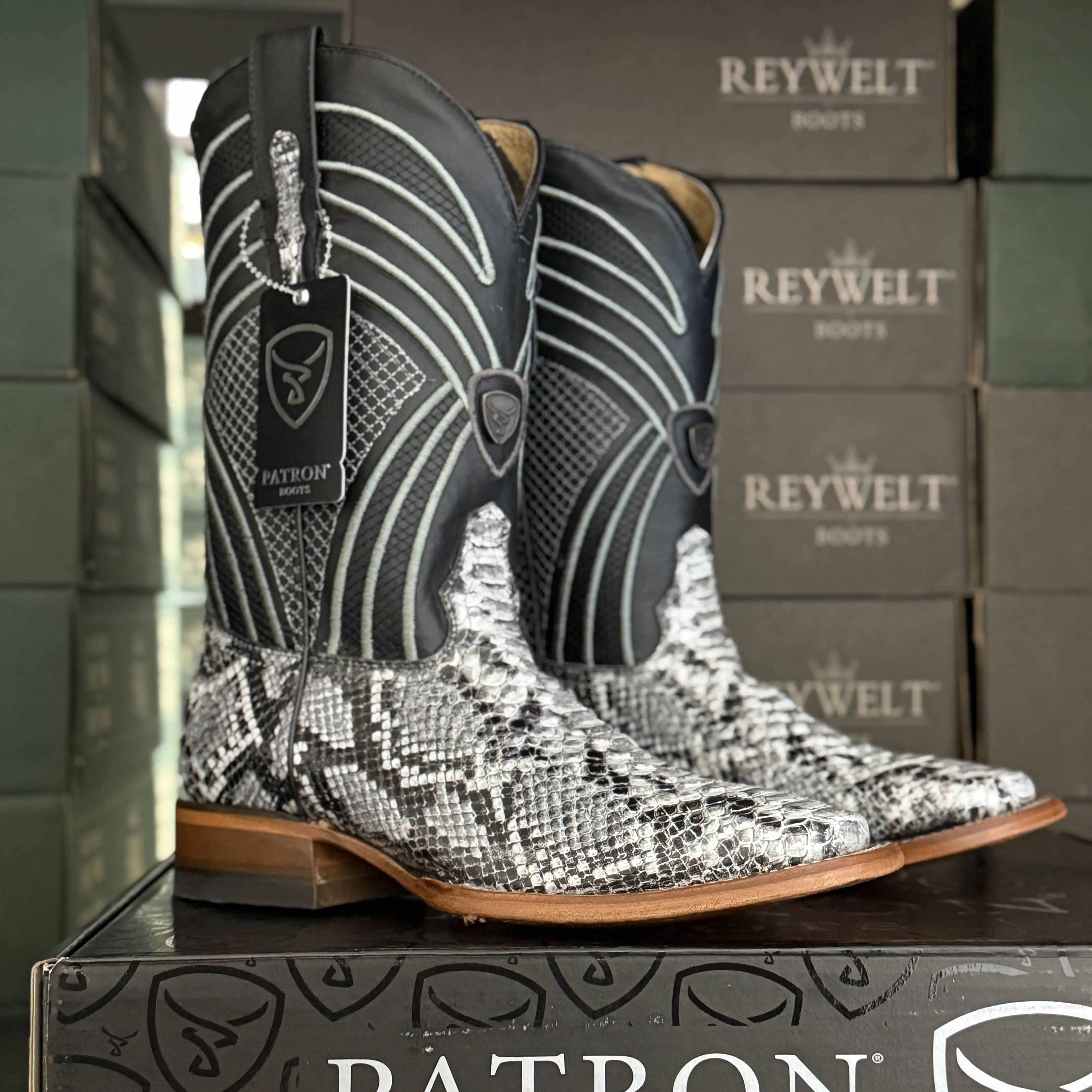 ReyWelt 080 Embossed Print Cowhide Ostion Western Style Boot Vaquero Square Toe Pull On Made In Mexico Goodyear Welt Construction