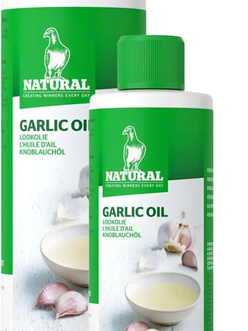 Pigeon Natural Garlic Dietary Supplement - 250ml Bottle, Bird Healthcare Product with Garlic Extracts, Refined Soya Oil, Yeast, Supports Worm Control, Blood Circulation, Airways Health