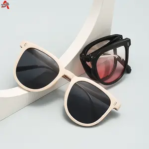 Folding Polarized Sunglasses for Women, Portable UV400 Protection Eyewear, Foldable Square Frame Shades, Compact Travel Sunglasses, 2 Colors