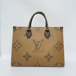 Pre-owned Louis Vuitton canvas Crossbody Bags onthego mm（Z）