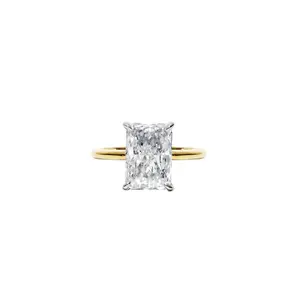 The Astrid Ring (3.3 Carat)