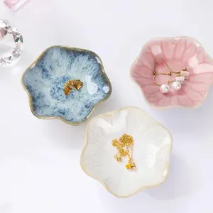 Lotus Leaf Shape Decorative Ring Tray, Key Bowl, Ceramic Trinket Tray Jewelry Dish Organizing Necklace Earrings, Home Decoration Plate for Friends Sisters Daughter Mother