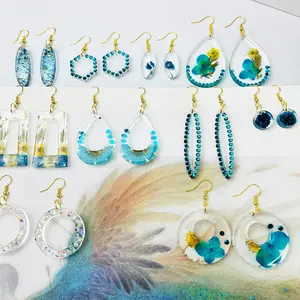 10 Pcs Resin Earring Mold,Silicone Resin Jewelry Molds Set for Epoxy Resin Dangle Pendant Molds for Women Ladies,Christmas Party Gifts,DIY Hand Tools Kits