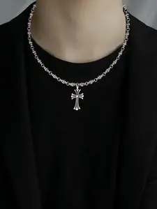 1 trendy and fashionable cross pendant necklace, suitable for daily wear and on the street, and also a surprising and exquisite small gift