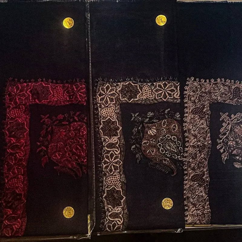 Authentic Yemeni Shemagh – Midnight Navy with Traditional Embroidery