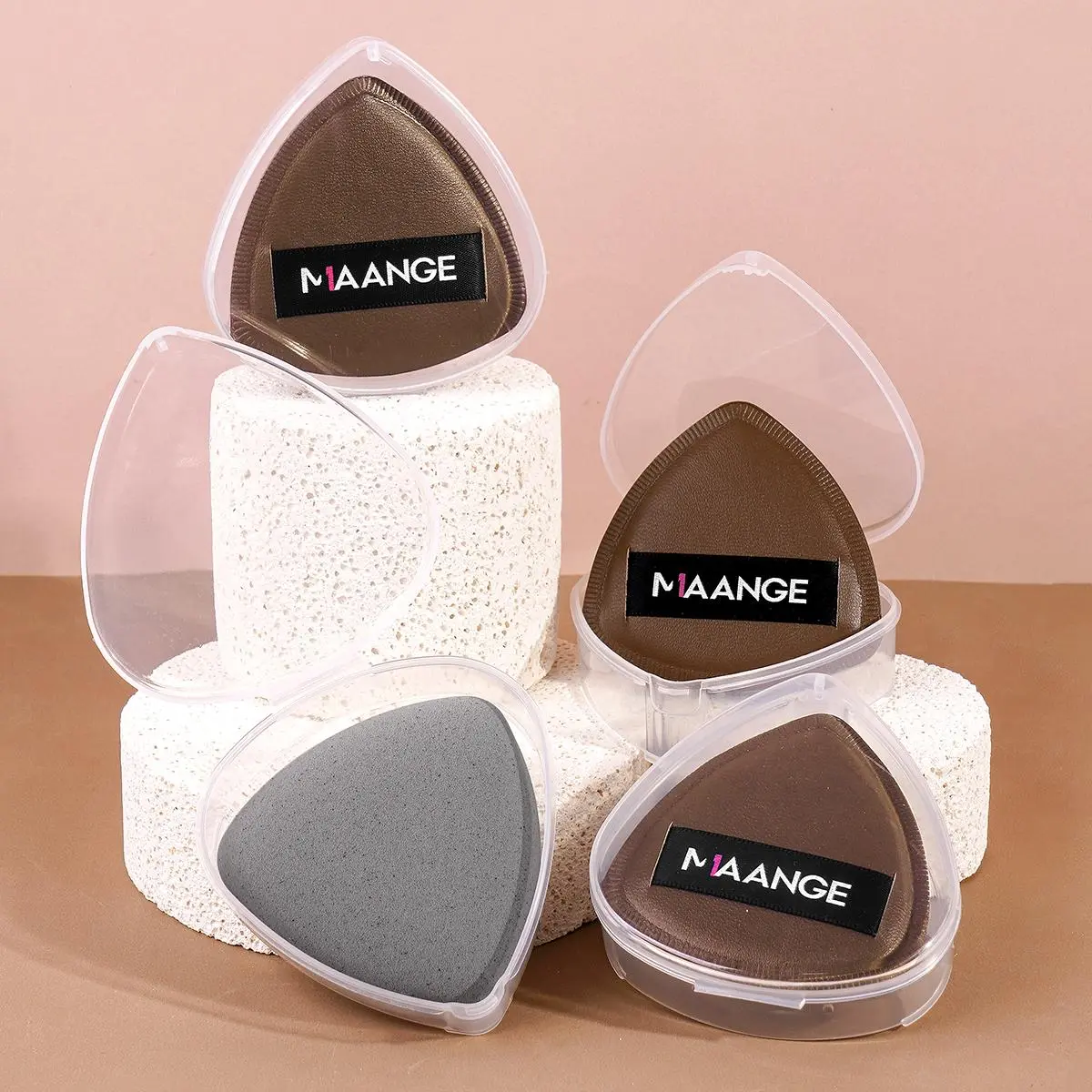 MAANGE 4pcs Bamboo Charcoal Marshmallow Air Cushion Puff with Storage Box, Powder Puff And Container, Powder Puff for Loose Powder, Face Makeup Sponge Soft Velour Triangle Powder Puffs Beauty Sponge, Cosmetics, Powder Puff Set