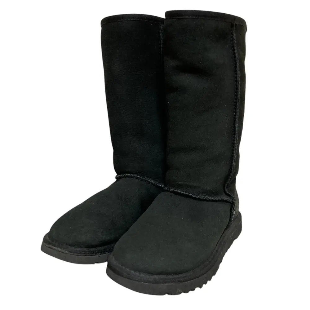 Pre-owned UGG Other Small Leather Goods Australia Classic Tall Boots