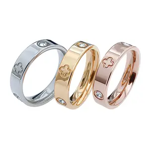 Fashionable four-leaf clover titanium metal band ring, engagement promise ring, long-lasting color design, fashionable women's finger ring