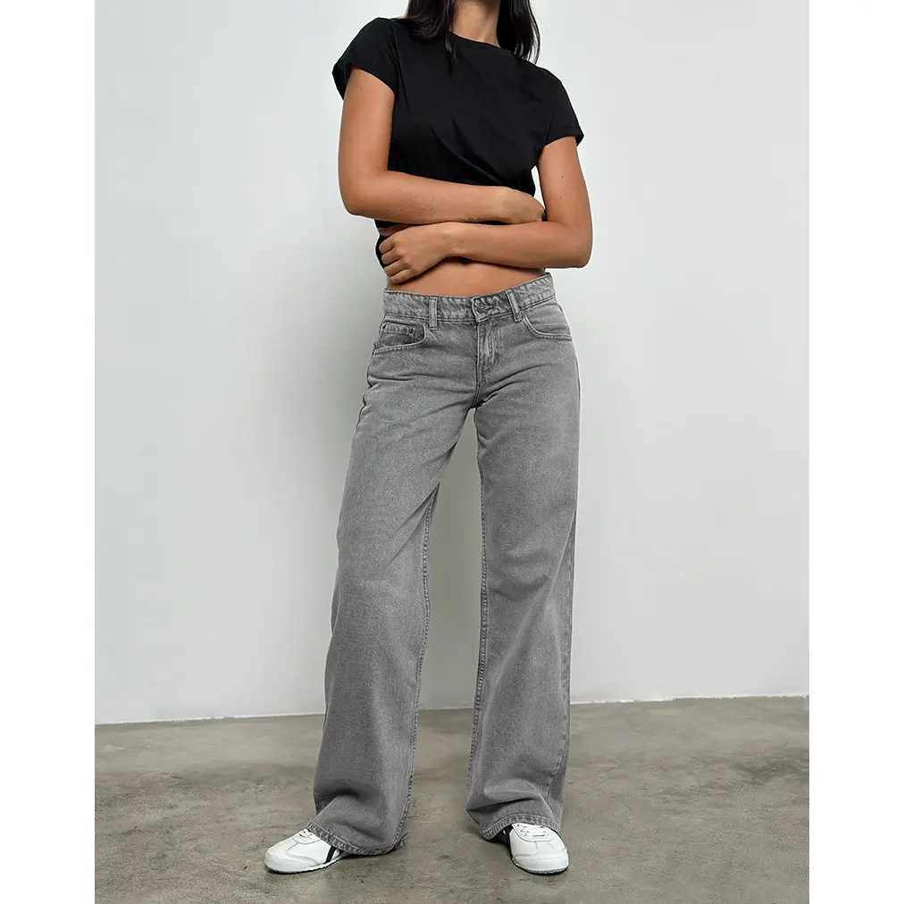 MOTEL Low Rise Parallel Jeans in Grey Wash
