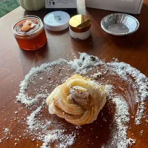 DIY Slime "Baking" Kit - Apple Pie Slime with Eggs, Flour, Sugar, Butter, Vanilla, Mini Tins & Whiskey Scented Apple Pie Filling