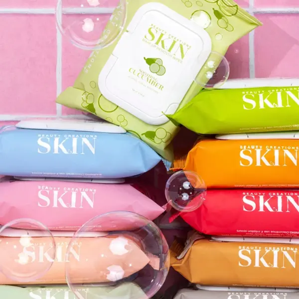 SKIN Makeup Remover Wipes 30 Wipes - Moisturizing Cosmetic Wipes in Assorted Colors for Everyday Use
